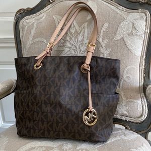 Brown Michael Kors Shoulder Bag